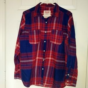 Women's long sleeve flannel button down